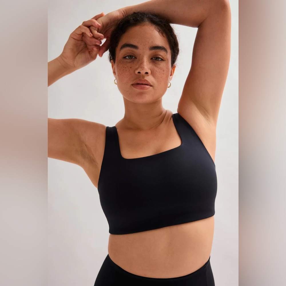 Girlfriend collective Tommy cropped bra
